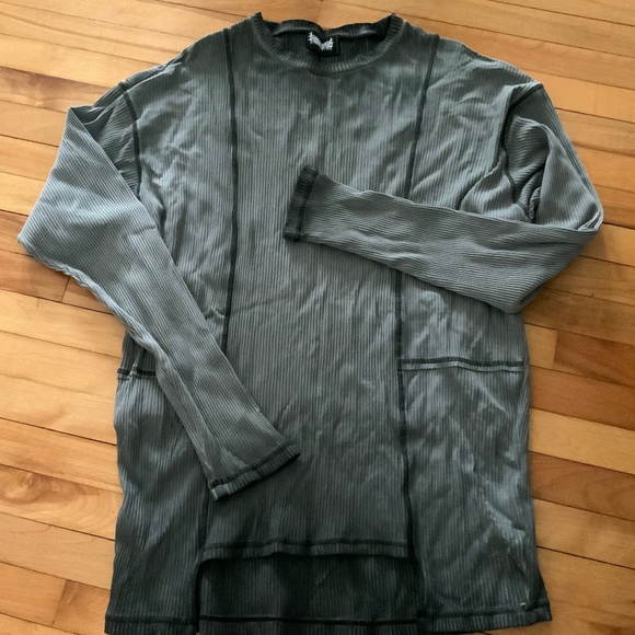 Darker wavs dystopian unisex long tunic style top - Picture 2 of 5